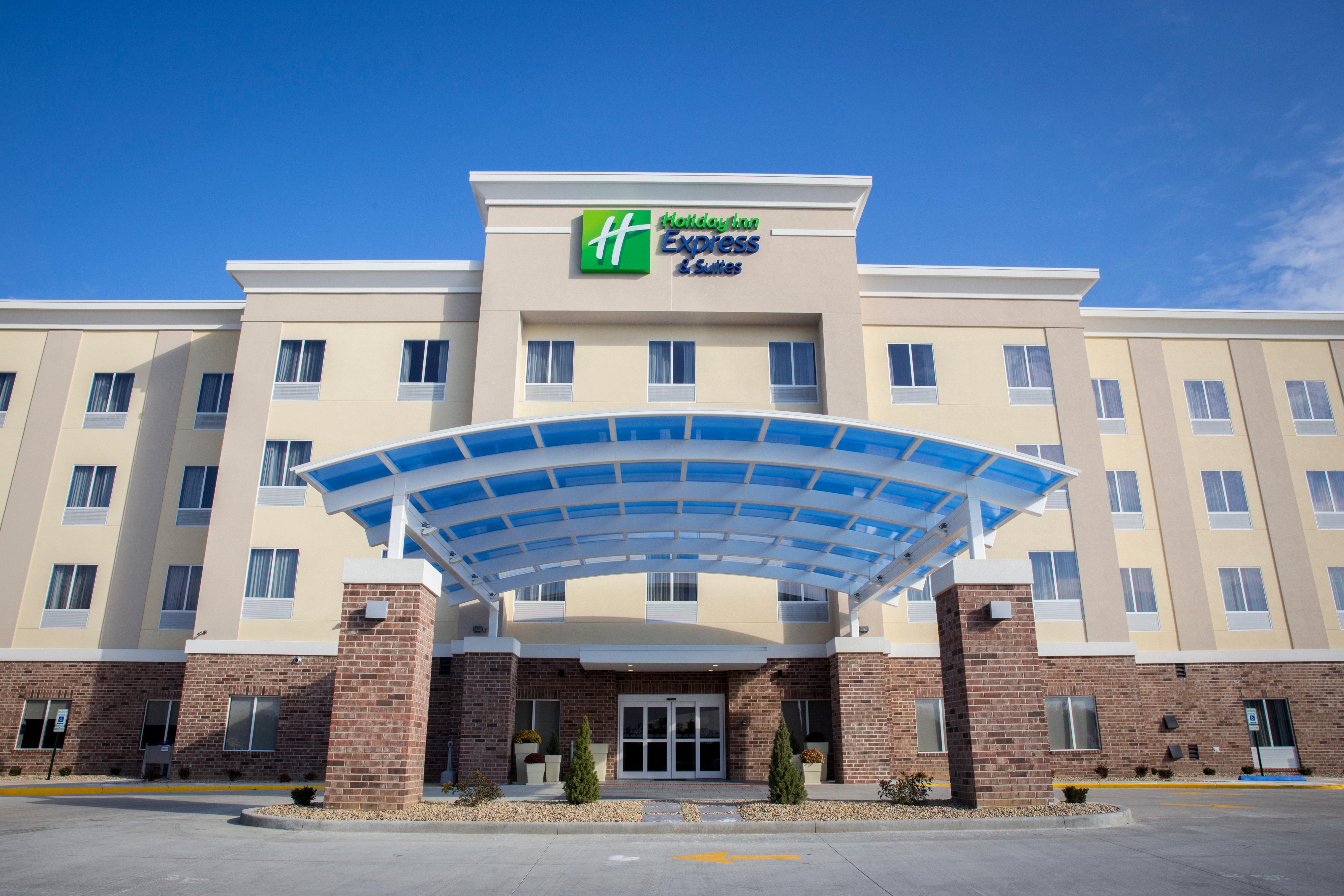 Express And By Ihg 3*