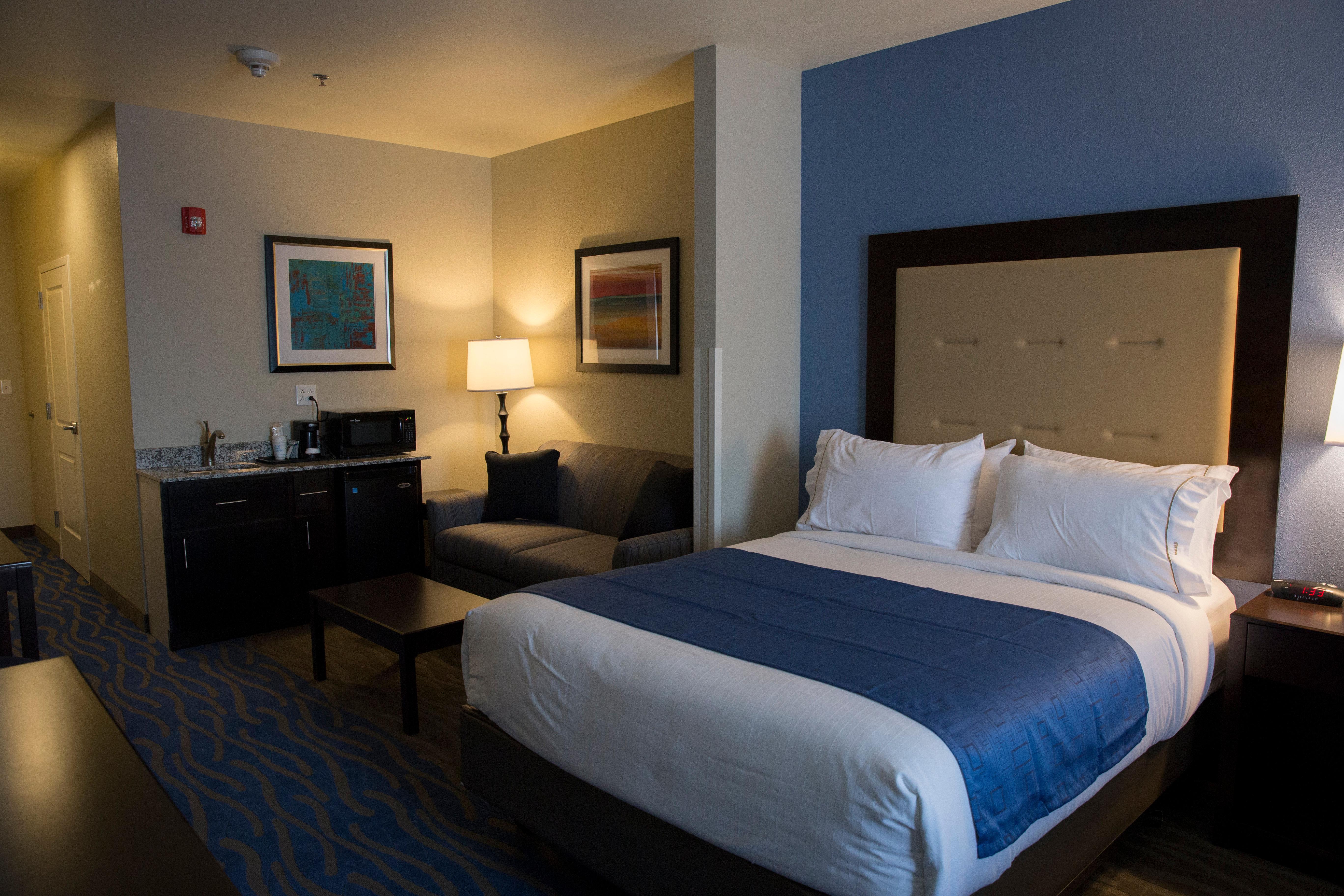 Hotel Express And By Ihg Edwardsville